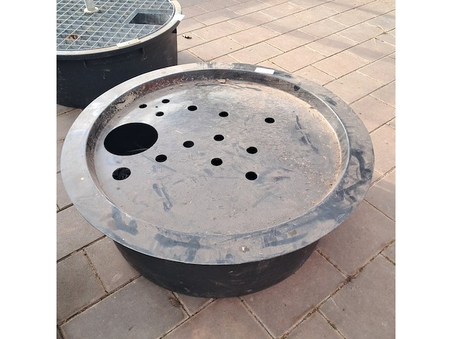 7x kunststof waterbak, o.a. ubbink - afbeelding 5 van  13