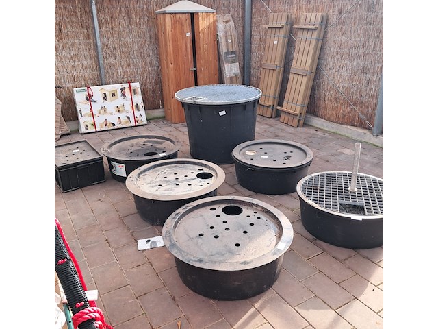 7x kunststof waterbak, o.a. ubbink - afbeelding 7 van  13