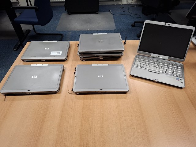 7x laptop hp, hp 2710p - afbeelding 1 van  4