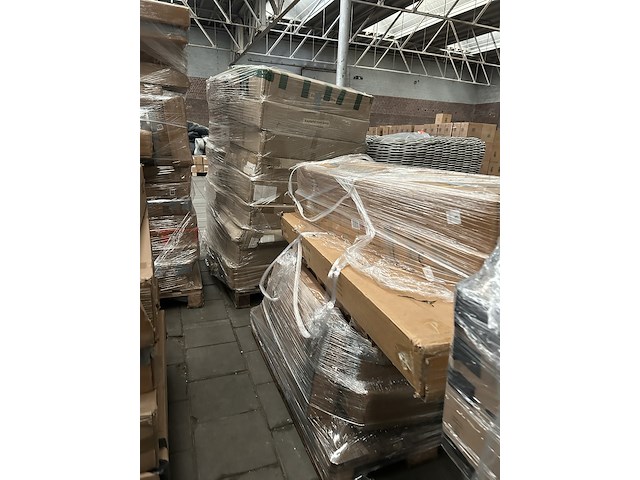 7x mix pallet amazon retouren - afbeelding 7 van  9
