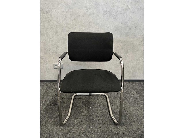 7x nestelbare vergaderstoel zwart-chroom - afbeelding 1 van  4