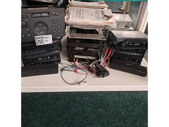 7x oldtimer autoradio's, o.a. philips - afbeelding 1 van  1