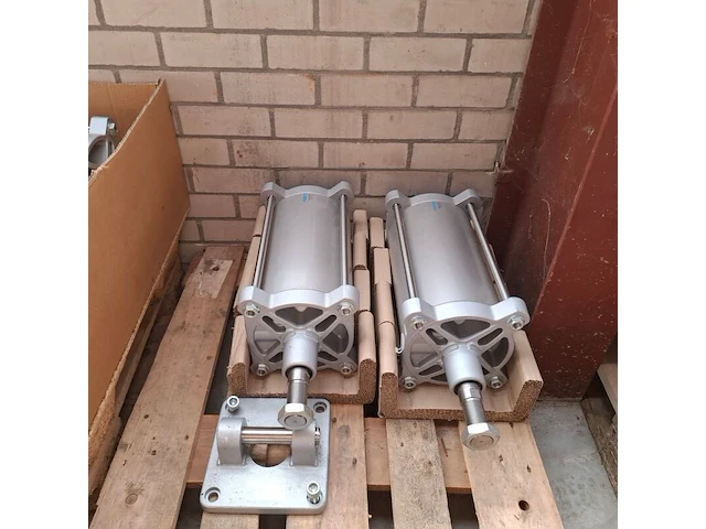 7x pneumatische cilinder festo - afbeelding 11 van  12