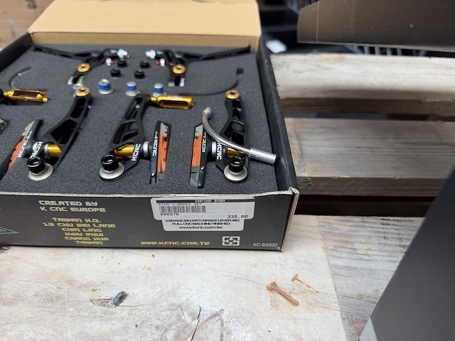 7x racefiets onderdelen w.o. cassette, v-brake set sram - afbeelding 12 van  13