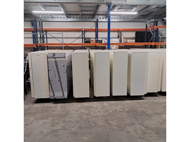7x schuifdeurkast - afbeelding 2 van  8