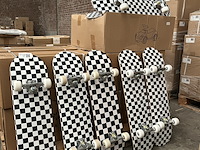 7x skateboard - afbeelding 1 van  4