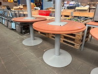 7x tafel (5x rond ø1 m, 2x vierkant 60x70 cm) - afbeelding 4 van  6