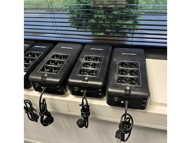 7x ups stekkerblok, bluewalker, powerwalker - afbeelding 2 van  5