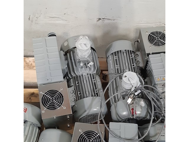 7x vacuümpomp , agilent technologies , ms40+ - afbeelding 4 van  15