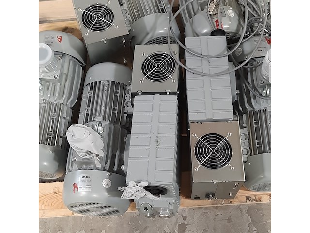 7x vacuümpomp , agilent technologies , ms40+ - afbeelding 6 van  15