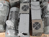 7x vacuümpomp , agilent technologies , ms40+ - afbeelding 6 van  15