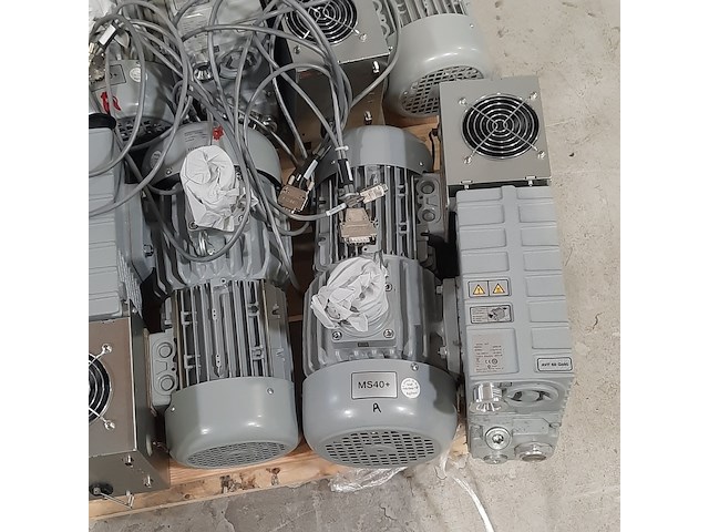 7x vacuümpomp , agilent technologies , ms40+ - afbeelding 7 van  15