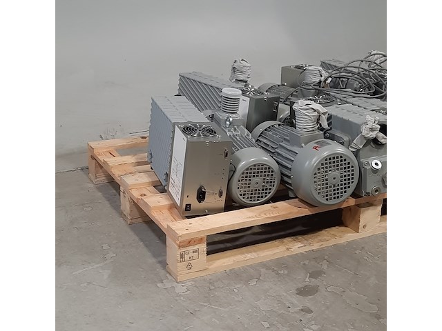 7x vacuümpomp , agilent technologies , ms40+ - afbeelding 8 van  15