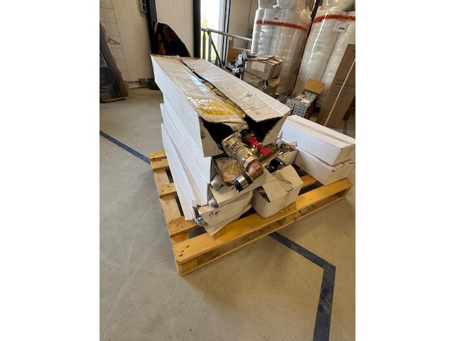 7x verdeler en diverse onderdelen - afbeelding 4 van  6