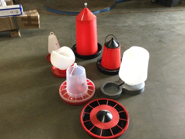 7x voederbakken, doorzichtig/rood/zwart - afbeelding 3 van  3