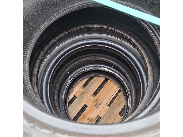 7x vrachtwagenband en 1x terreinband, michelin/cooper, o.a. xzl - afbeelding 8 van  11