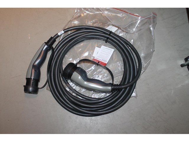 8 autolaadkabels / koppelkabels type 2. diverse lengtes. 5x6 mm2. - afbeelding 1 van  2