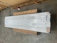 8-connections radiator 21-500x2200 - afbeelding 2 van  5