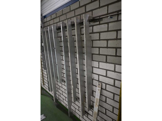 8-delige aluminium mallenset - afbeelding 2 van  3