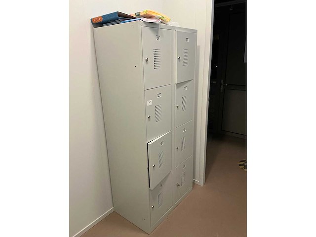 8-deurs lockerkast (4x) - afbeelding 4 van  5