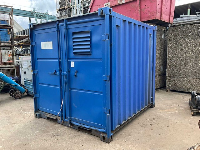 8 ft. container - afbeelding 1 van  7