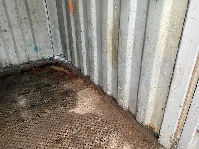 8 ft zeecontainer - afbeelding 7 van  7
