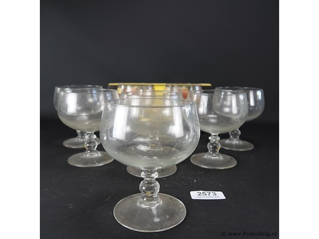 8 glazen coupes - afbeelding 2 van  5