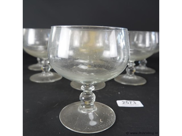 8 glazen coupes - afbeelding 3 van  5