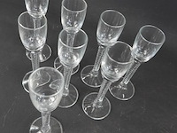 8 holmegaard twist glazen, ontworpen door jacob e. bang in 1955 voor kastrup glasværk. - afbeelding 3 van  5