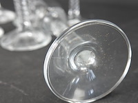 8 holmegaard twist glazen, ontworpen door jacob e. bang in 1955 voor kastrup glasværk. - afbeelding 5 van  5