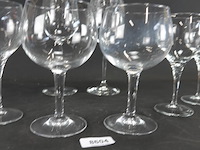 8 kristallen wijnglazen - afbeelding 3 van  5