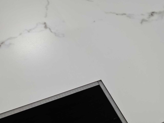 8 m2 pvc click tegel - 610 x 305 x 4 mm - afbeelding 2 van  3