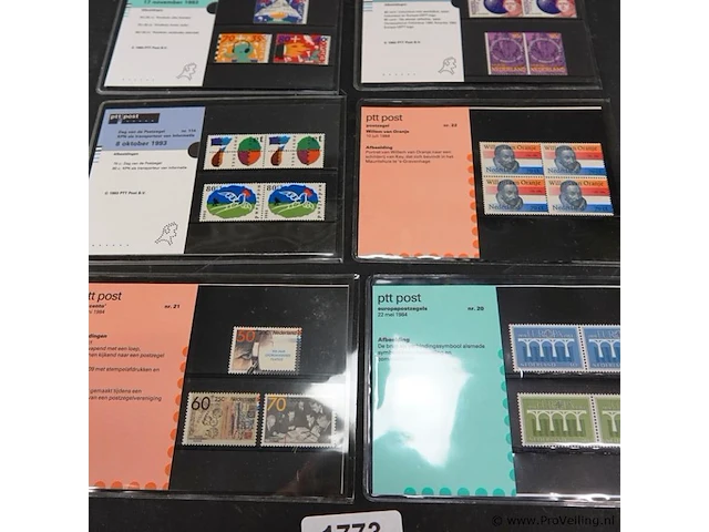 8 officiële ptt post postzegelmapjes uit diverse jaren met postfrisse postzegels - afbeelding 3 van  5