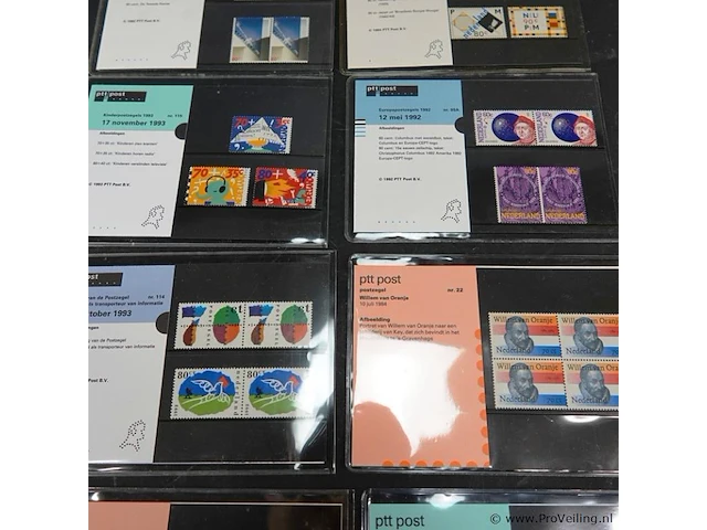 8 officiële ptt post postzegelmapjes uit diverse jaren met postfrisse postzegels - afbeelding 4 van  5