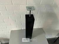 8 stuks betonpoer met montageplaat - afbeelding 3 van  4