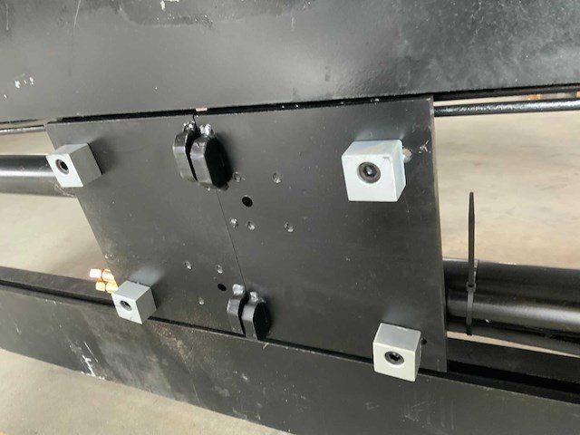 8 tons vorkversteller fem 4 - afbeelding 4 van  15