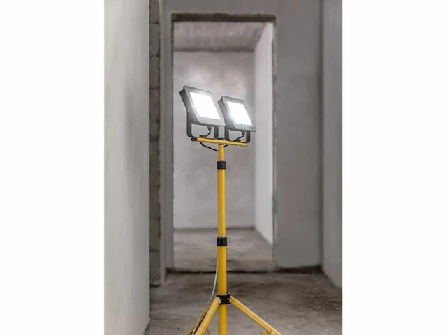 8 x gt ilux 30 watt led breedstraler + pir - afbeelding 5 van  8