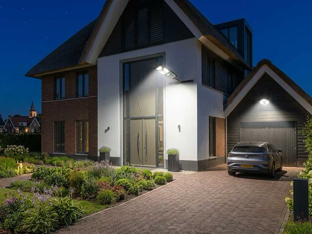 8 x solar xps straat lantaarn + pir + afstandsbediening - afbeelding 1 van  8