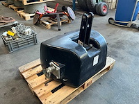 800 kg frontgewicht - afbeelding 2 van  4