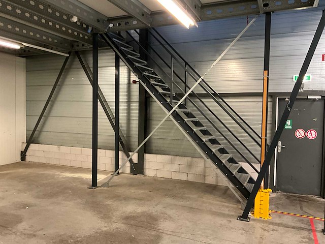 800 m2 entresolvloer - afbeelding 26 van  53