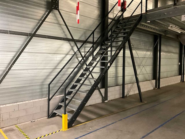 800 m2 entresolvloer - afbeelding 45 van  53