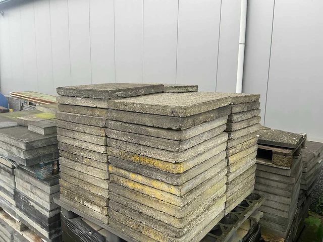 80m2 stoeptegel 50x50cm. - afbeelding 1 van  3