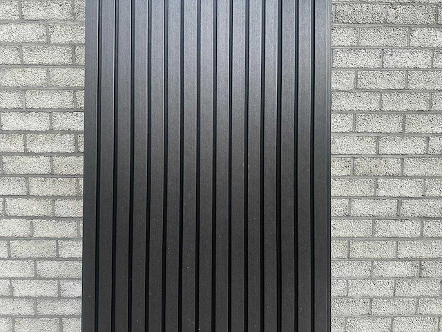 80x composiet gevelbekleding triple rhombus zwart 290cm lang - 45 m2 - afbeelding 1 van  5