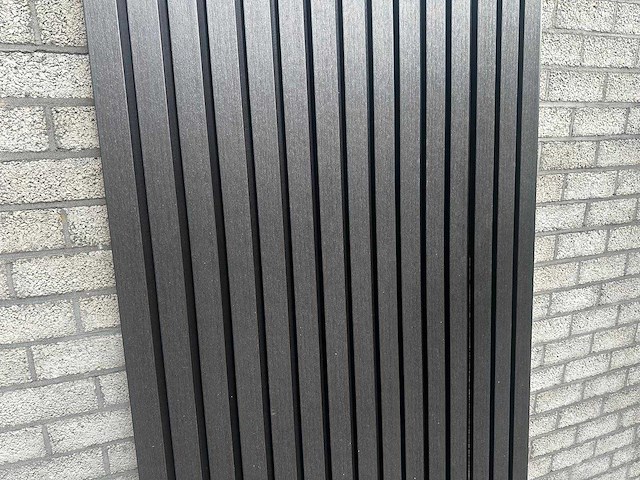 80x composiet gevelbekleding triple rhombus zwart incl. montagebeugels 290cm lang - 45 m2 - afbeelding 3 van  5