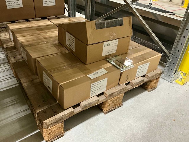80x80mm scharnier (175x) - afbeelding 1 van  3