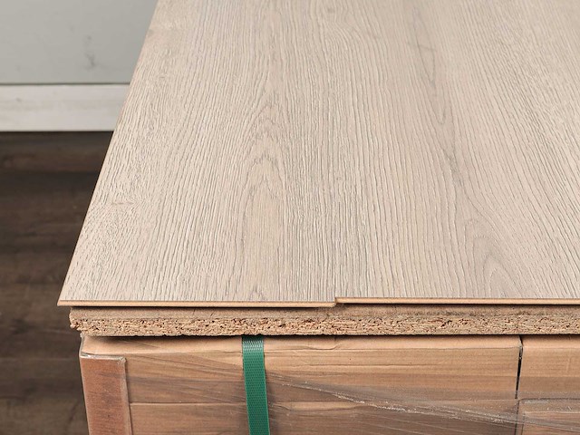 81 m2 laminaat plank - 1383 x 193 x 12 mm - afbeelding 2 van  4