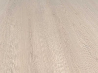 81 m2 laminaat plank - 1383 x 193 x 12 mm - afbeelding 1 van  4
