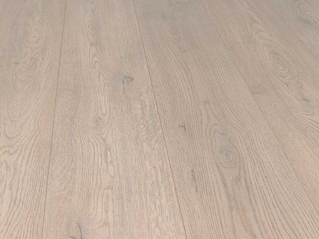 81 m2 laminaat plank - 1383 x 193 x 8 mm - afbeelding 1 van  4