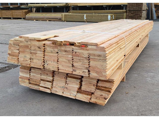 81m2 grenen vloerdelen 18 x 130 mm, lengtes 200-300-360-400cm - afbeelding 1 van  8