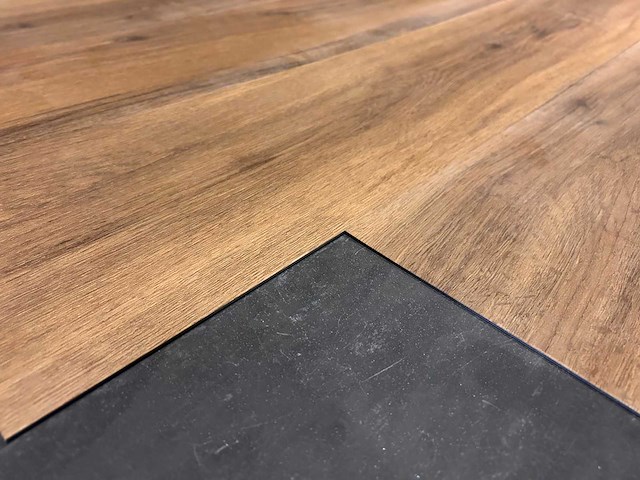 83 m2 pvc dryback plank - 1243 x 208 x 2,5 mm - afbeelding 2 van  2